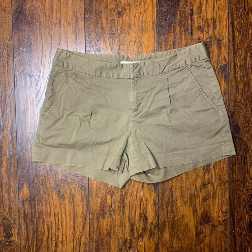 Banana Republic Cargo/Khaki Shorts, Green/Tan, 8